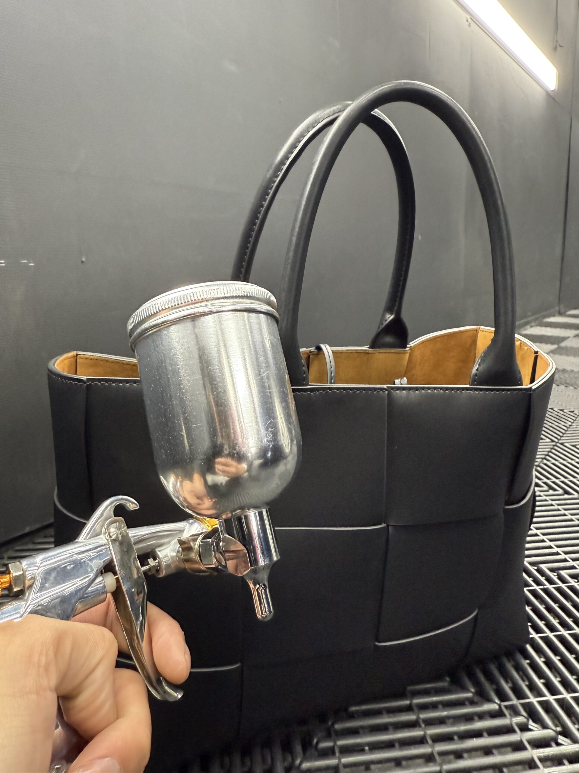 Part353～ボッテガバッグのレザー保護は必要？専門店のコーティング